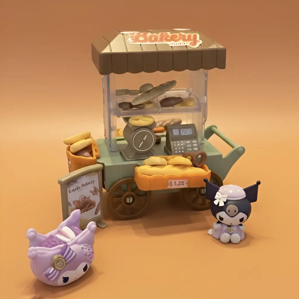 a black cupholder with a pink chain lace holded by a hand